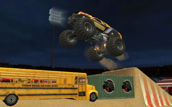 MONSTER TRUCK - Image 7